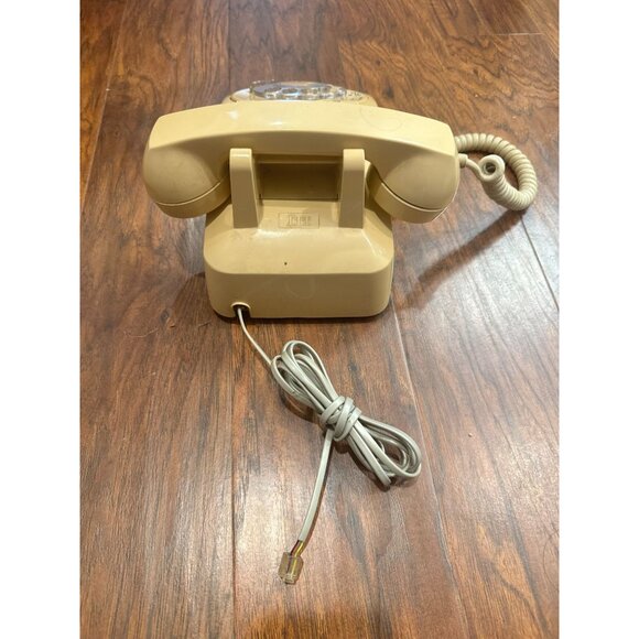 Vintage ITT Beige Rotary Dial Telephone Phone Landline W/ Coiled Cord UNTESTED - Picture 8 of 9